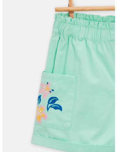 Short vert d'eau avec broderies fleuries pour fille