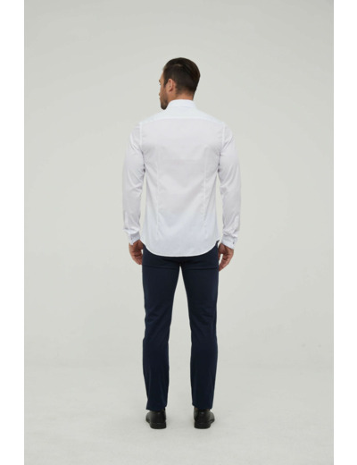 Chemise blanche à poignets mousquetaires en slim fit