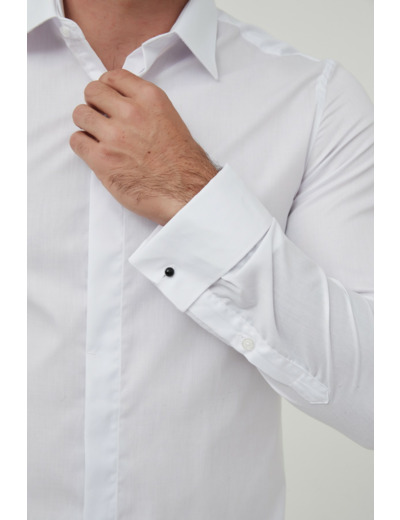 Chemise blanche à poignets mousquetaires en slim fit