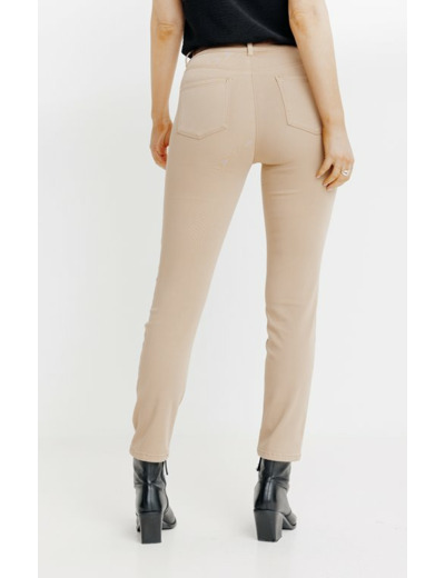 Pantalon Détail Clous Et Ceinture