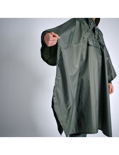 PONCHO DE PLUIE LONG IMPERMEABLE 500 VERT