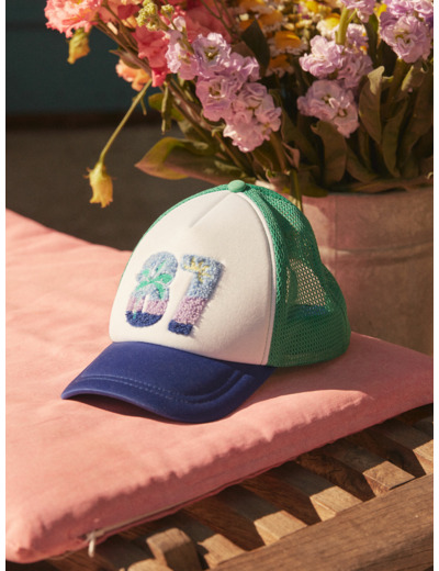 Casquette blanche et verte