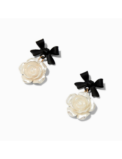 Clous d'oreilles avec rose sculptée couleur ivoire nœud noir