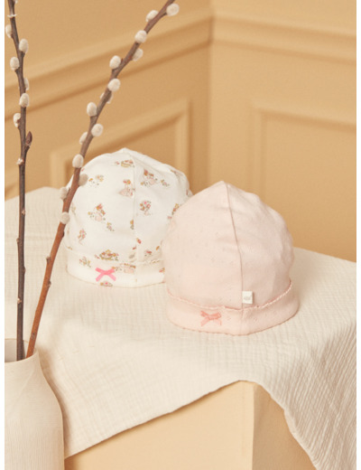 2 bonnets de naissance écru et rose en coton