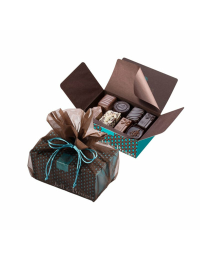 Ballotin 250 g chocolats assortis et pochette organdi marron